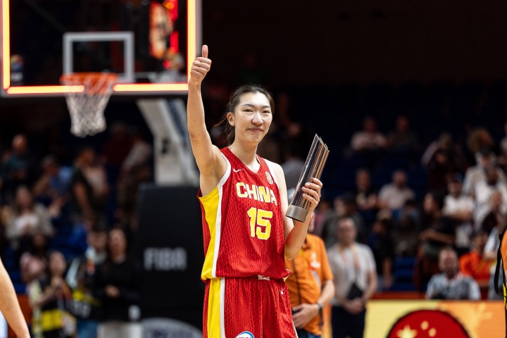 韩旭21分9板1助1帽！媒体人：定海神针&建队基石 真正的大腿